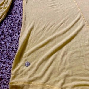 Lululemon Swiftly Breathe Long Sleeve